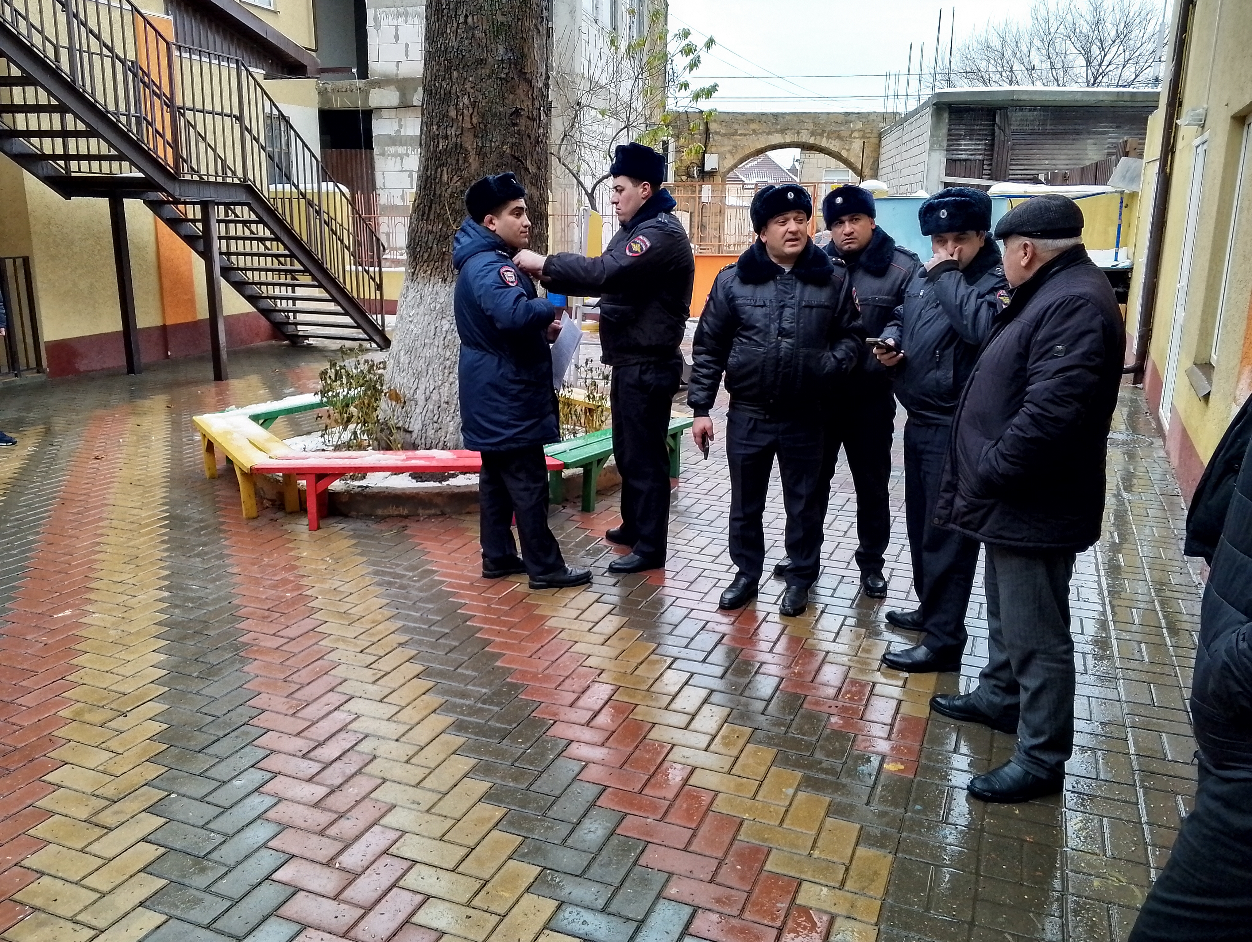 Встреча с жильцами 4 Магала и ул. Крупской по вопросам профилактики пожарной безопасности и отравления угарным газом 