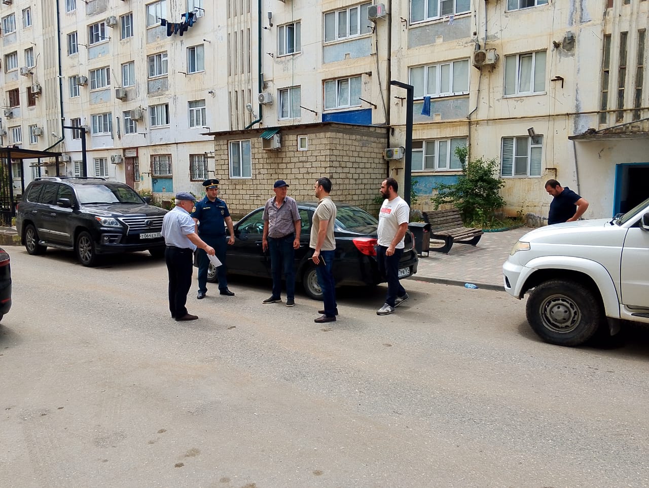 Рейдовое мероприятие  по демонтажу самовольно возведенных ограждений   на территории г. Дербента