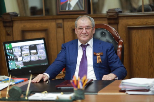 Поздравление главы ГО "г.Дербент" с 9 мая